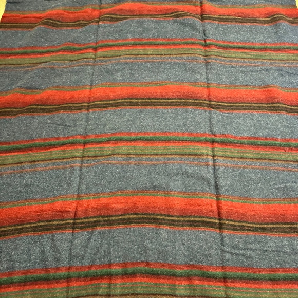 Woolrich Stadium Blanket with adjustable leather straps - Picture 4 of 4